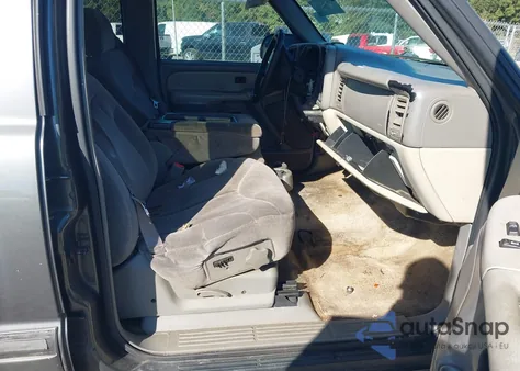 2002 GMC Yukon Xl 1500 Sle из США, поврежденный, VIN 3GKEC16Z02G264251